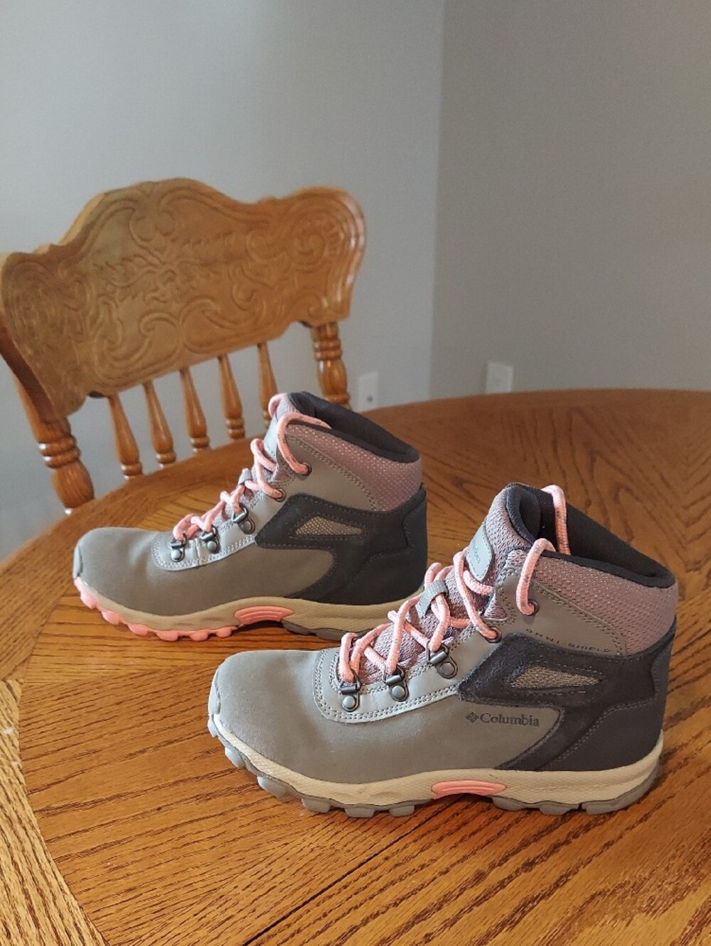 Columbia Girl's Gray and Pink Lace-Up Hiking Boots - Picture 5 of 9